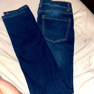 Size 2 reg Maurice’s ever flex jeans